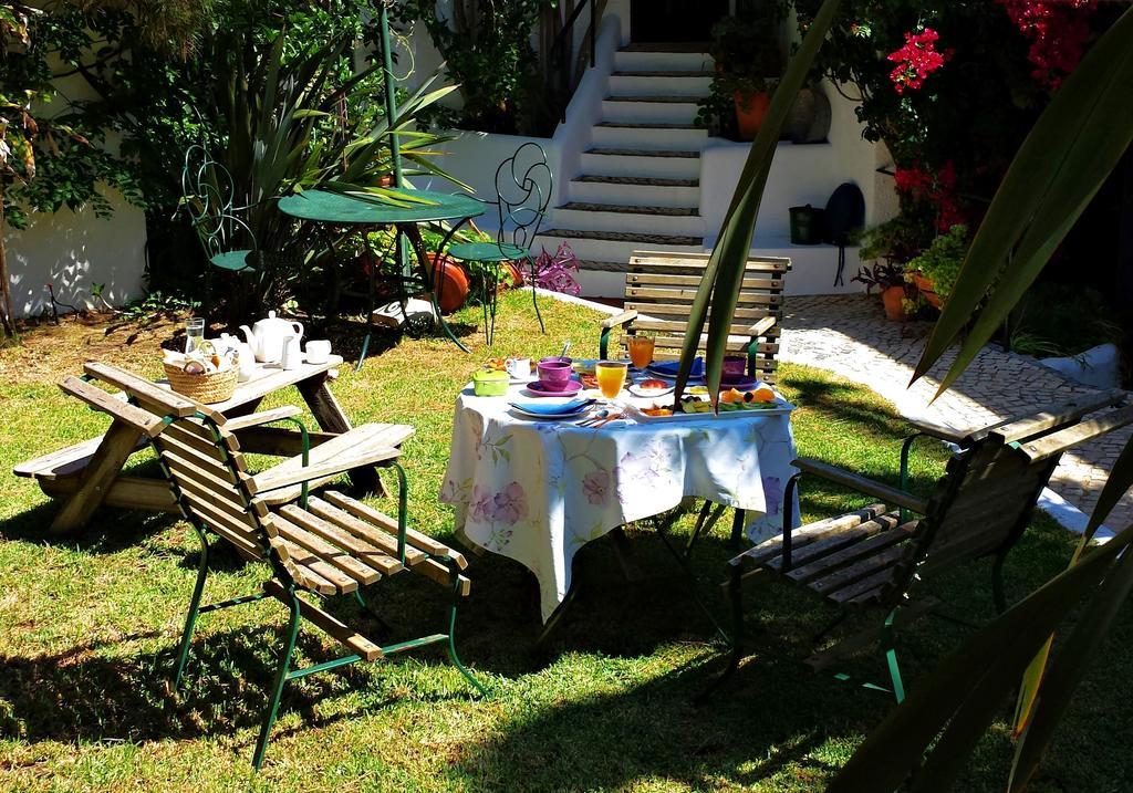 Uma Casa A Beira Sol Bed & Breakfast Лагос Екстериор снимка