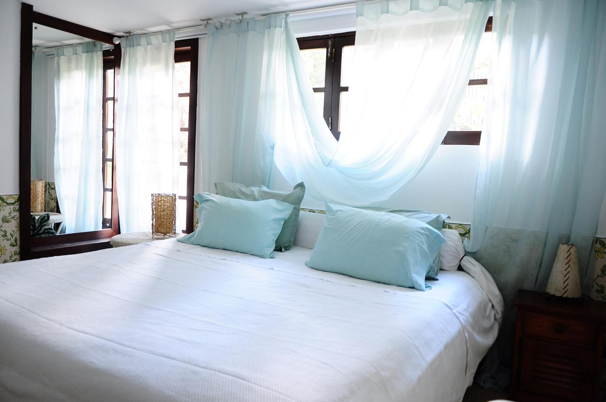 Uma Casa A Beira Sol Bed & Breakfast Лагос Екстериор снимка