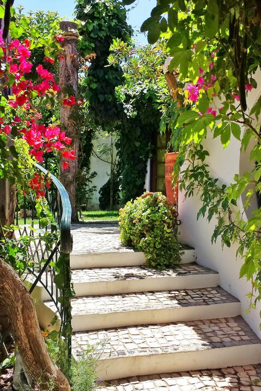 Uma Casa A Beira Sol Bed & Breakfast Лагос Екстериор снимка