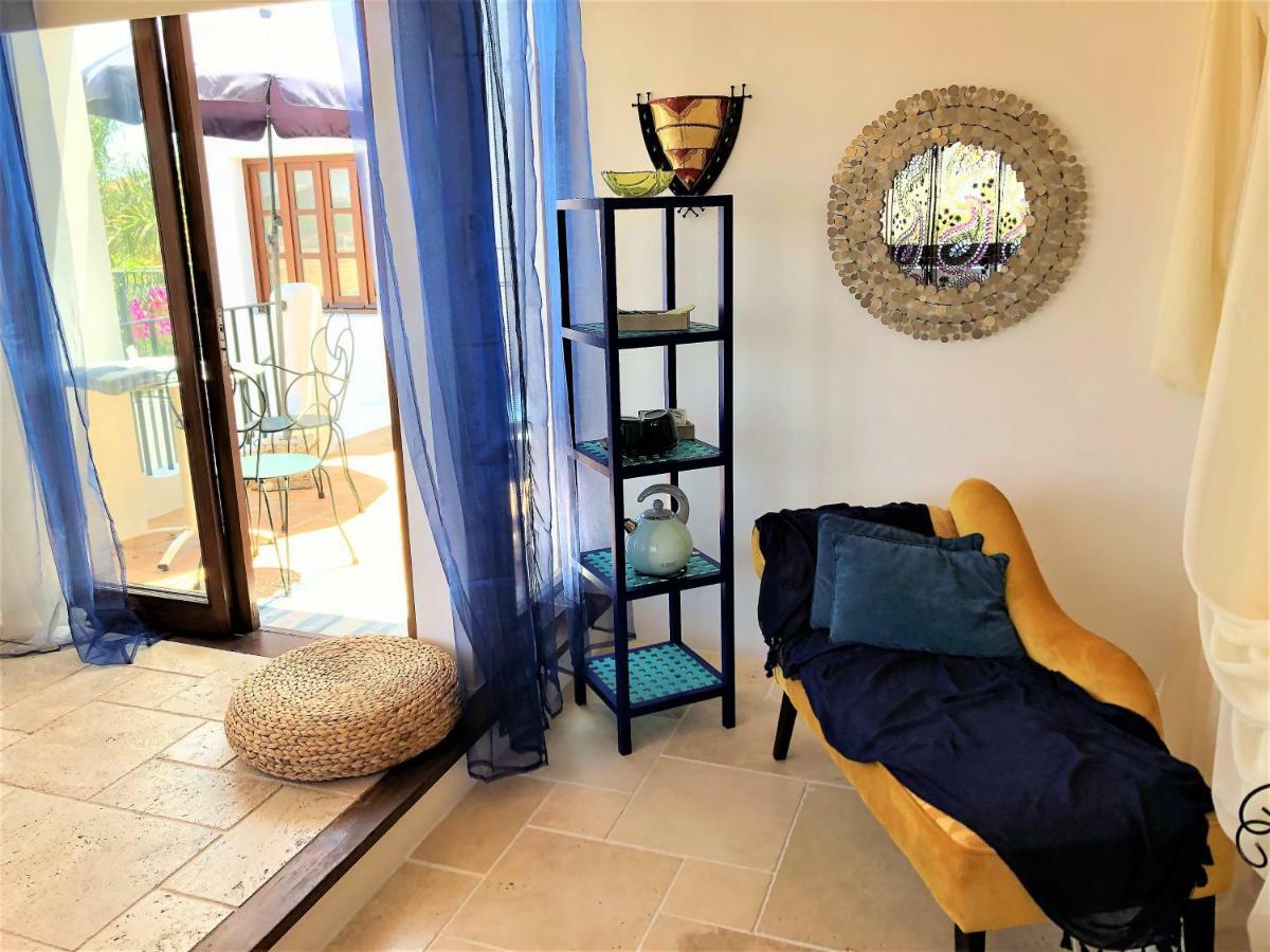 Uma Casa A Beira Sol Bed & Breakfast Лагос Екстериор снимка