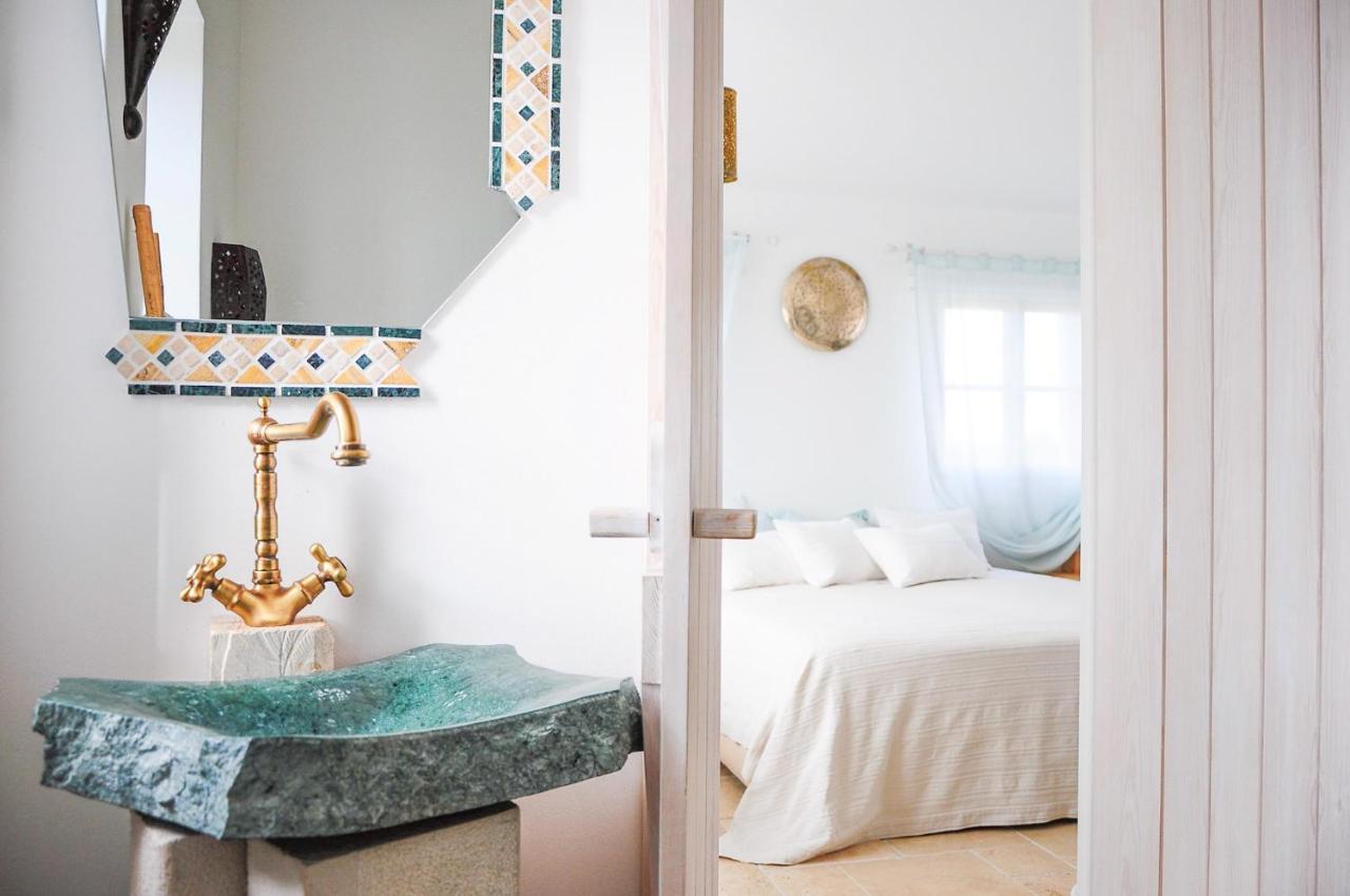 Uma Casa A Beira Sol Bed & Breakfast Лагос Екстериор снимка